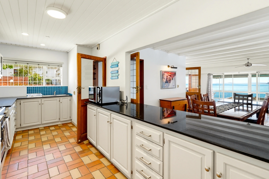 4 Bedroom Property for Sale in Gordons Bay Village Western Cape